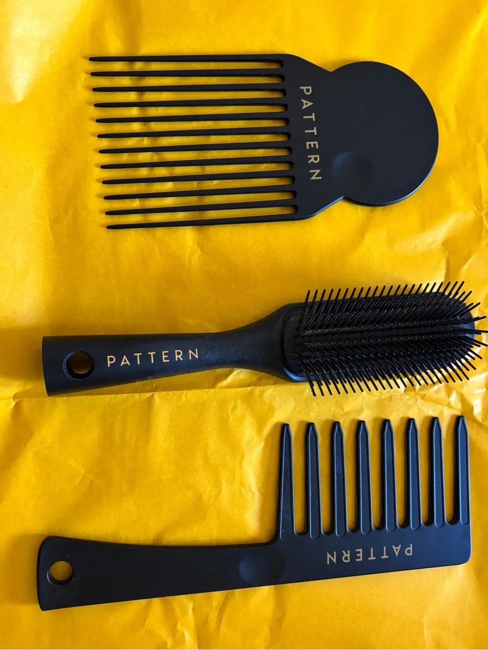 3 piece Black Grooming Tools Set with Versatile Combs